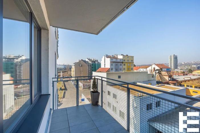 Pronájem bytu 2+kk, Praha - Vysočany, Čerpadlová, 60 m2