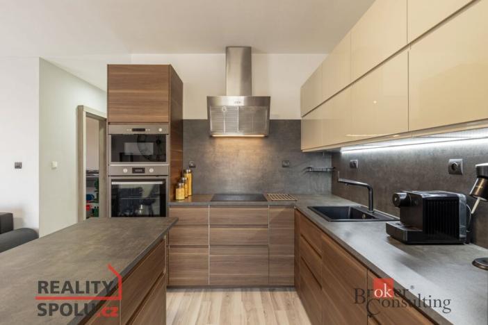 Prodej bytu 3+kk, Rajhrad, Masarykova, 89 m2