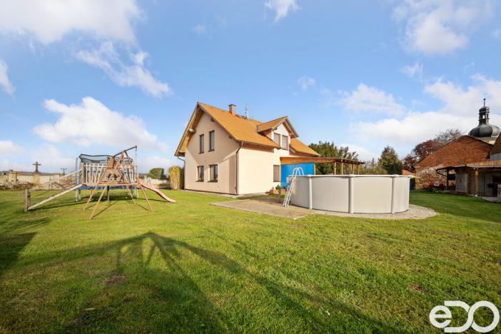 Prodej rodinného domu, Hněvčeves, 202 m2