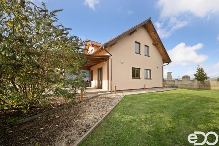 Prodej rodinného domu, Hněvčeves, 202 m2