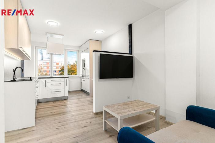 Prodej bytu 3+kk, Pardubice - Polabiny, Družstevní, 51 m2