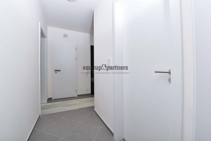 Pronájem bytu 2+kk, Praha - Prosek, Čakovická, 52 m2