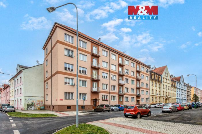 Prodej bytu 3+1, Cheb, Na Hradčanech, 64 m2