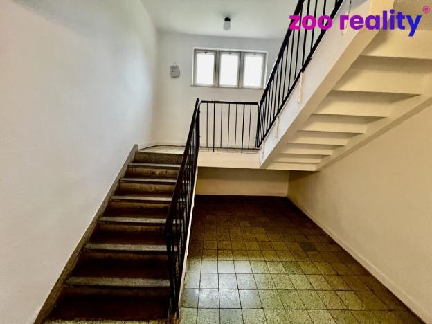 Prodej bytu 3+1, Mojné, 61 m2