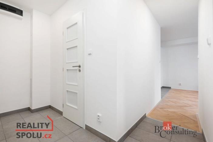 Pronájem bytu 2+kk, Ostrava - Poruba, Svojsíkova, 41 m2