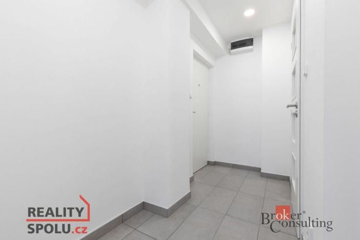 Pronájem bytu 2+kk, Ostrava - Poruba, Svojsíkova, 41 m2