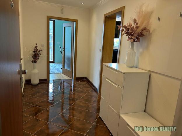 Pronájem bytu 2+kk, Praha - Stodůlky, Švejcarovo náměstí, 67 m2