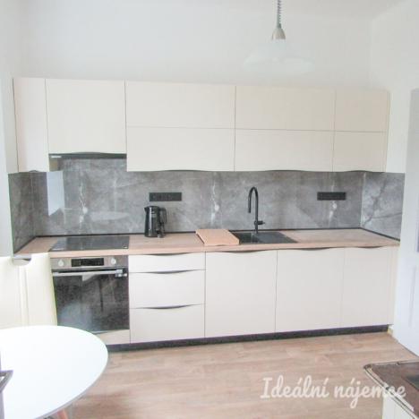 Pronájem bytu 2+1, Znojmo, Hálkova, 64 m2