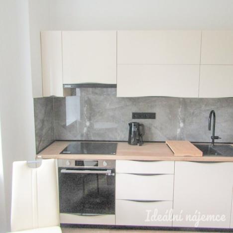 Pronájem bytu 2+1, Znojmo, Hálkova, 64 m2