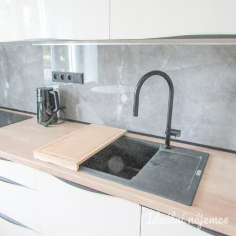 Pronájem bytu 2+1, Znojmo, Hálkova, 64 m2