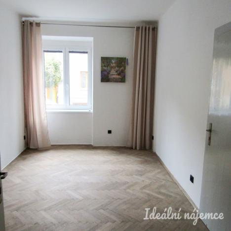 Pronájem bytu 2+1, Znojmo, Hálkova, 64 m2