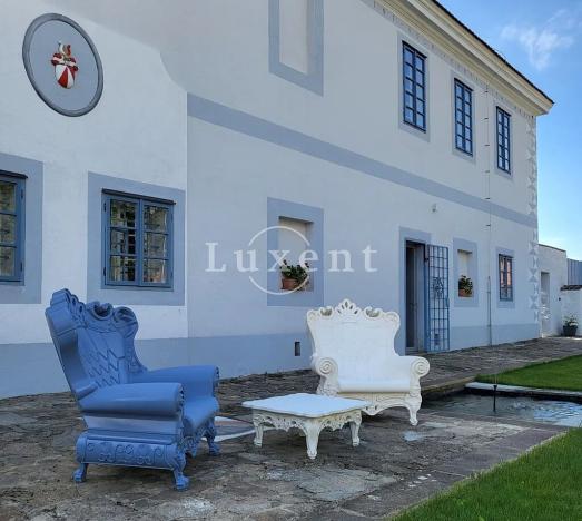 Prodej ubytování, Hluboká nad Vltavou, 1114 m2