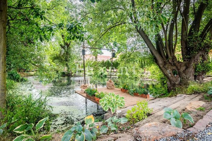 Prodej domu, Hluboká nad Vltavou, 1114 m2