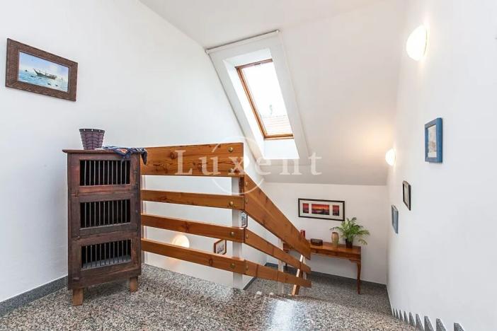 Pronájem rodinného domu, Praha - Kunratice, Ke hrádku, 417 m2