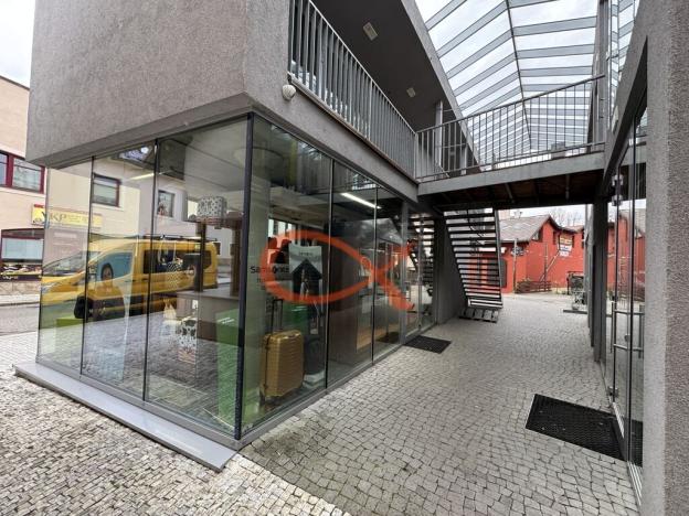 Pronájem obchodního prostoru, Rožnov pod Radhoštěm, Nádražní, 72 m2
