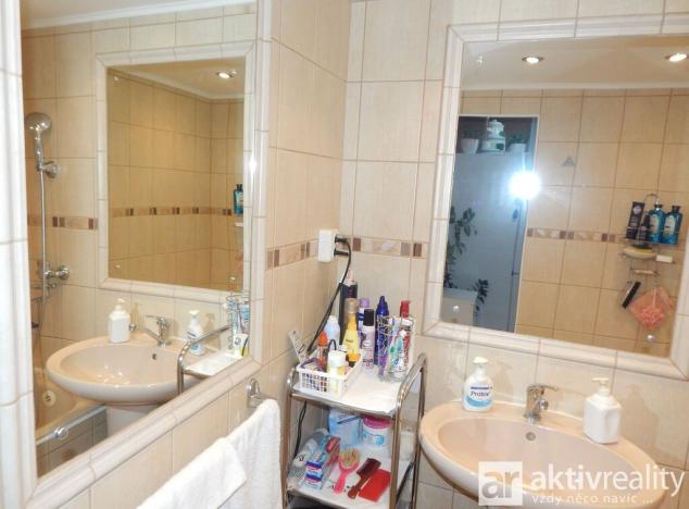 Prodej bytu 2+1, Chomutov, Bezručova, 60 m2