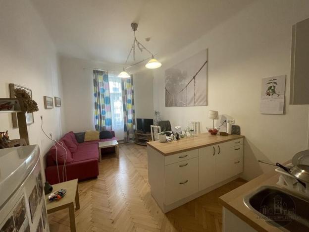 Pronájem bytu 2+kk, Praha - Vršovice, Kodaňská, 53 m2