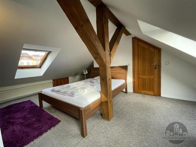 Pronájem bytu 4+kk, Praha - Vršovice, Kodaňská, 93 m2