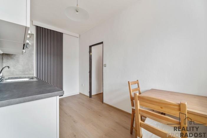 Pronájem bytu 1+1, Pardubice - Bílé Předměstí, Spojilská, 40 m2