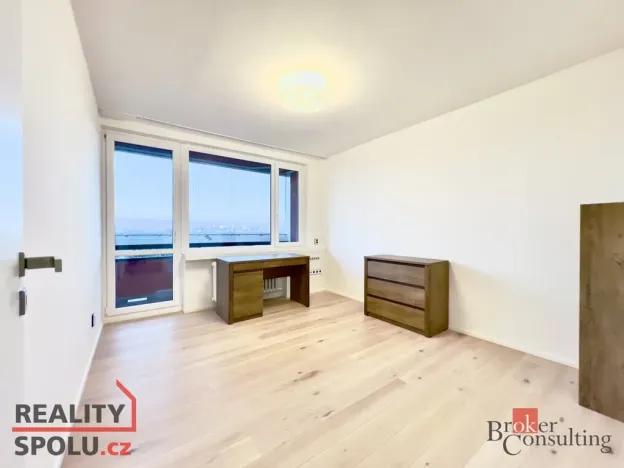 Pronájem bytu 3+1, Praha - Michle, Pod dálnicí, 83 m2