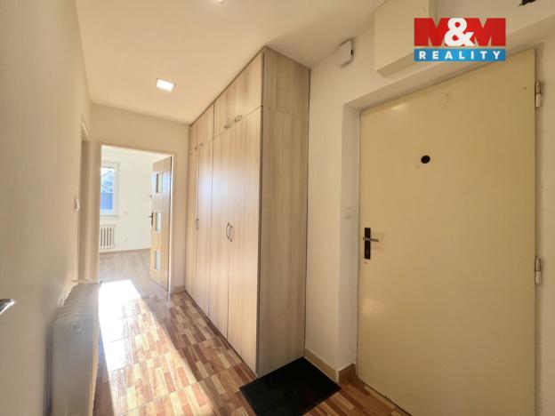 Prodej bytu 3+1, Mojné, 60 m2