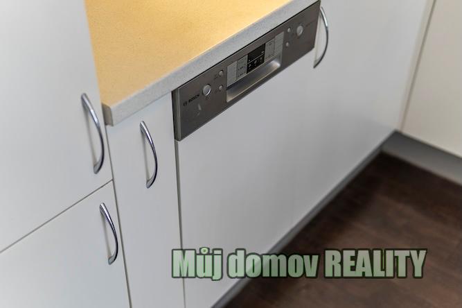 Pronájem bytu 2+kk, Praha - Střížkov, Makedonská, 55 m2