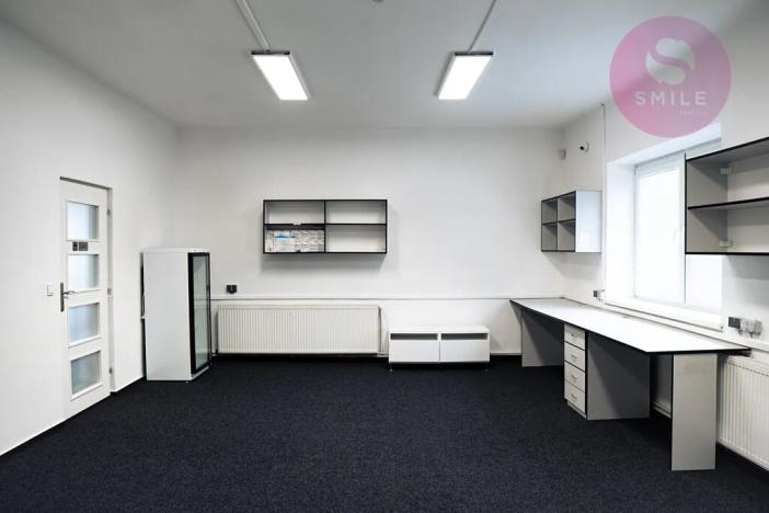 Pronájem kanceláře, Ostrava, Hladnovská, 250 m2