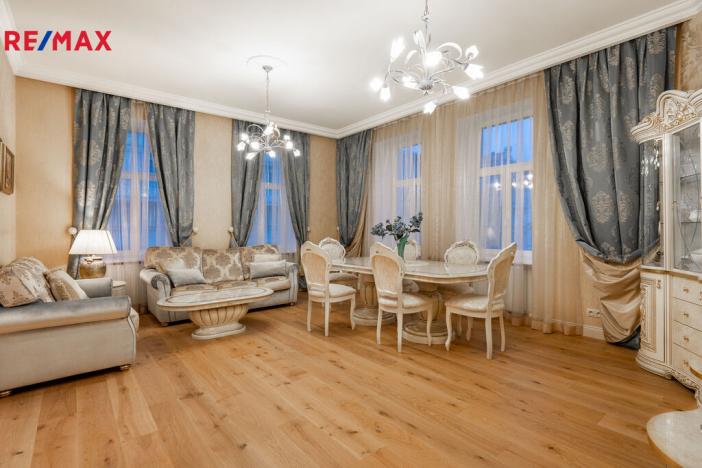 Pronájem bytu 3+1, Karlovy Vary, Dr. Davida Bechera, 130 m2