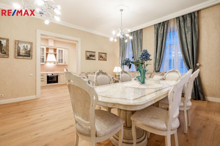 Pronájem bytu 3+1, Karlovy Vary, Dr. Davida Bechera, 130 m2