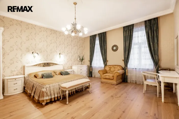 Pronájem bytu 3+1, Karlovy Vary, Dr. Davida Bechera, 130 m2