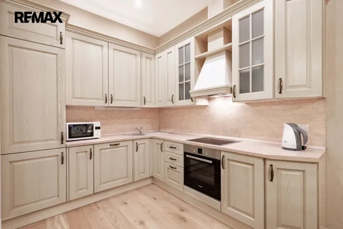 Pronájem bytu 3+1, Karlovy Vary, Dr. Davida Bechera, 130 m2