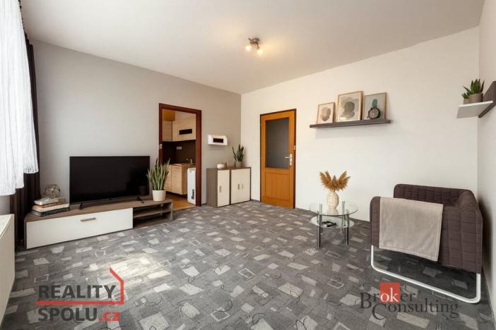 Prodej bytu 2+1, Olomouc - Neředín, Stiborova, 44 m2