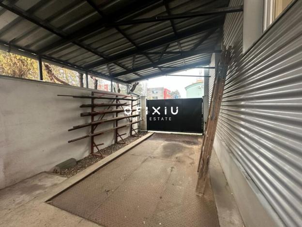 Pronájem kanceláře, Brno, Traťová, 204 m2