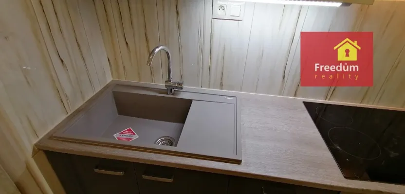 Prodej bytu 3+1, Teplice - Trnovany, Antonína Sochora, 71 m2