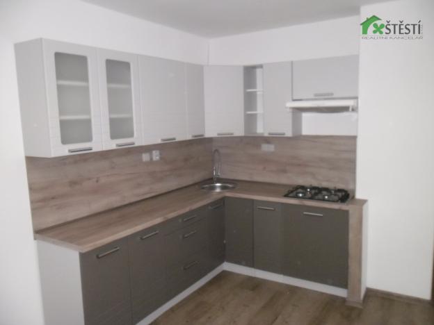 Pronájem bytu 2+1, Třebíč - Nové Dvory, Tolstého, 54 m2