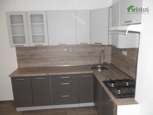 Pronájem bytu 2+1, Třebíč - Nové Dvory, Tolstého, 54 m2