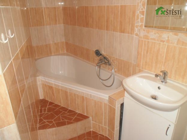 Pronájem bytu 2+1, Třebíč - Nové Dvory, Tolstého, 54 m2