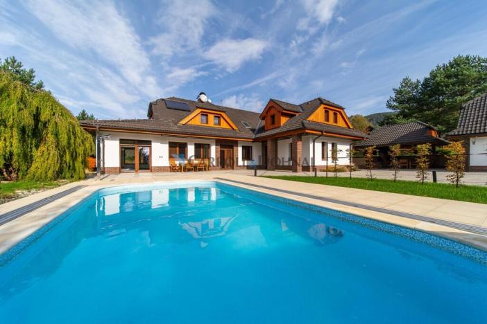 Prodej rodinného domu, Malenovice, 356 m2