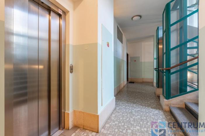 Pronájem bytu 1+1, Praha - Nové Město, Žitná, 26 m2