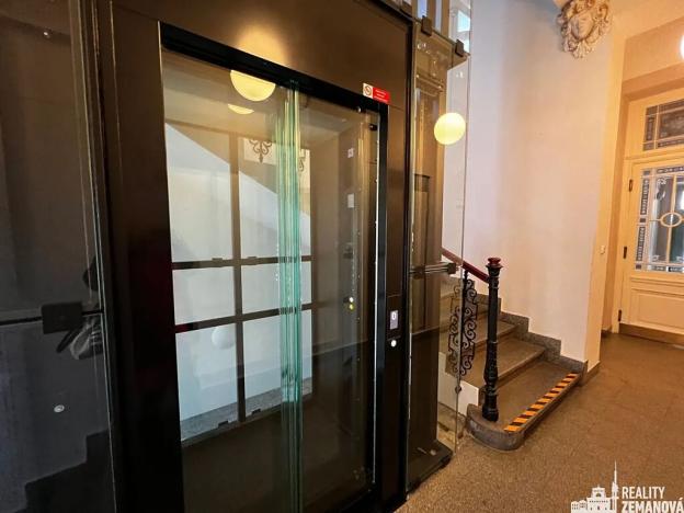 Pronájem kanceláře, Praha - Nové Město, Rumunská, 22 m2