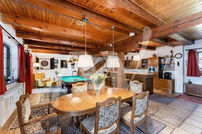 Prodej komerční nemovitosti, Přelíc, 460 m2