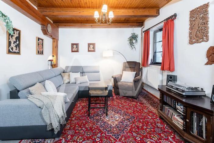 Prodej komerční nemovitosti, Přelíc, 460 m2