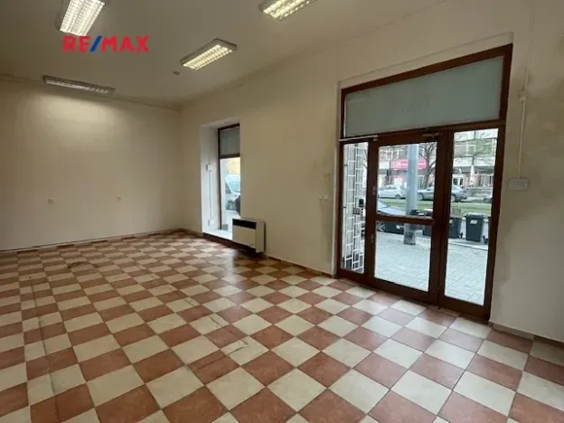 Pronájem obchodního prostoru, Praha - Libeň, Sokolovská, 34 m2