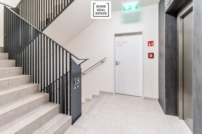 Prodej bytu 4+kk, Praha - Karlín, Za Karlínským přístavem, 137 m2