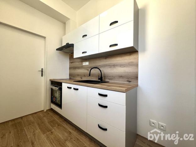 Pronájem bytu 1+1, Olomouc - Hodolany, Rejskova, 31 m2