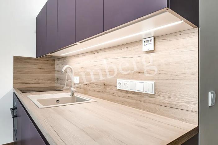 Pronájem bytu 1+kk, Praha - Karlín, Křižíkova, 34 m2