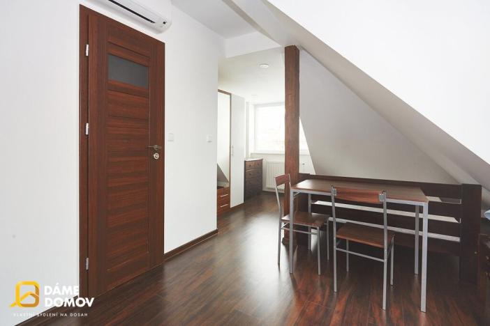 Pronájem bytu 1+kk, Zlín - Prštné, Svat. Čecha, 24 m2