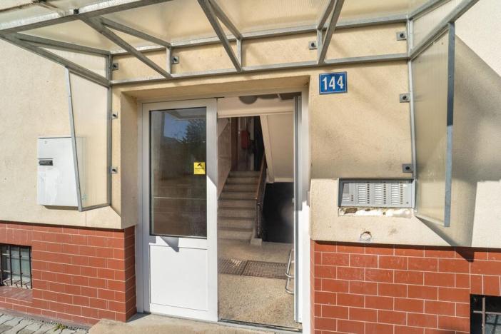 Pronájem bytu 1+1, Chvaletice, Obránců míru, 30 m2