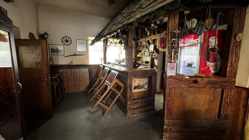 Pronájem restaurace, Liblice, 392 m2
