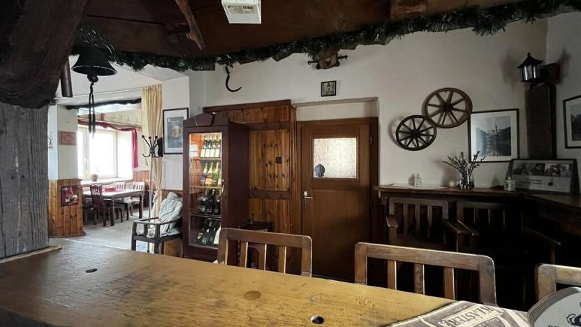 Pronájem restaurace, Liblice, 392 m2